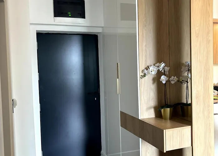 아파트 Wayout, & Wellness *