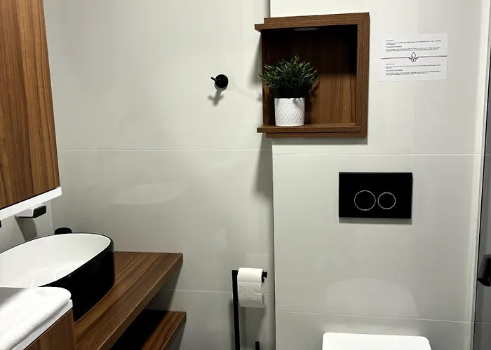 아파트 Wayout, & Wellness